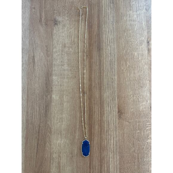 Kendra Scott Reid Faceted Gold Long Pendant Necklace in Cobalt Howlite - Picture 4 of 6
